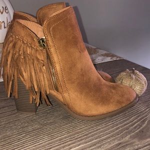 NWOT Booties - Size 9